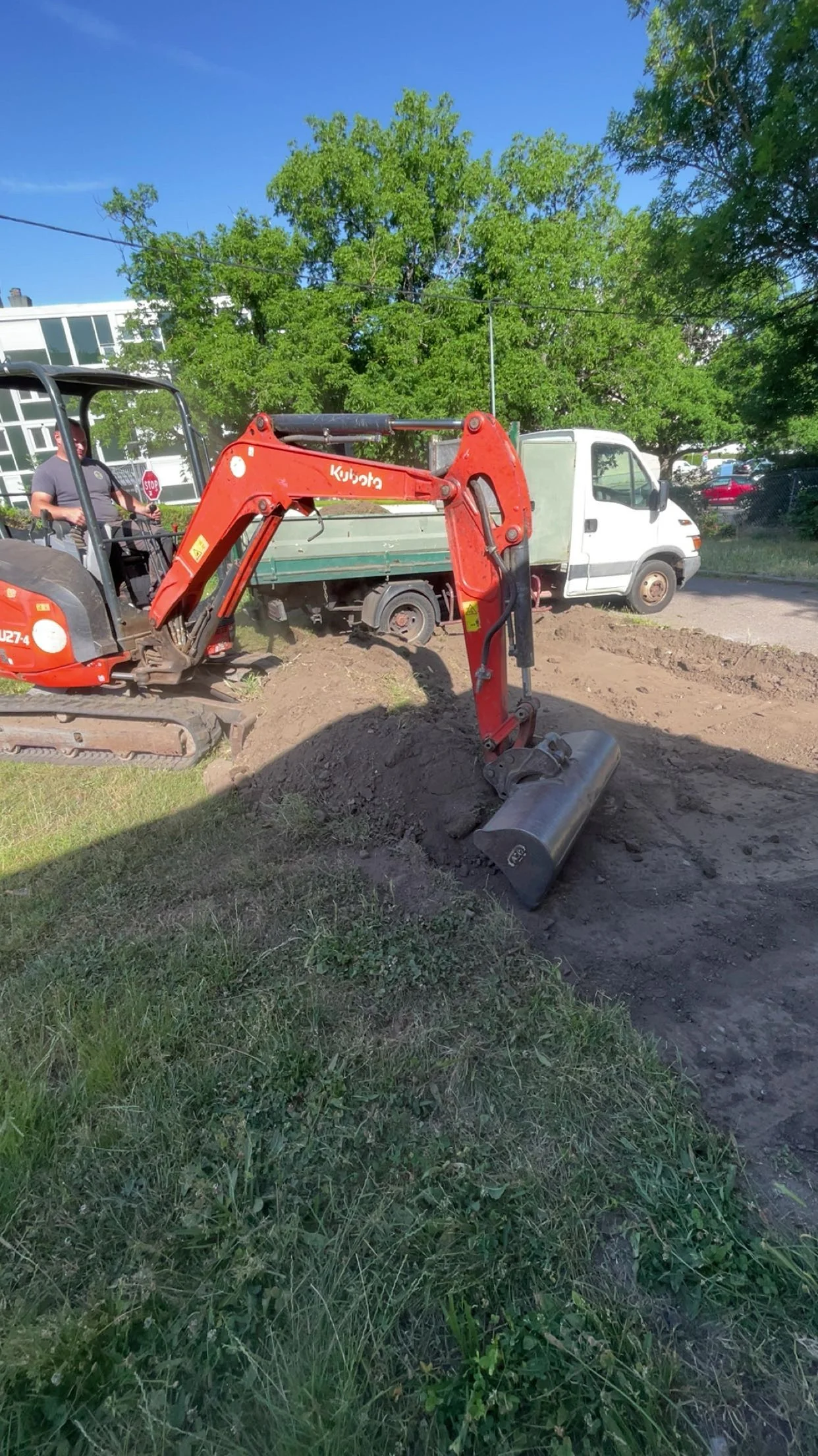Terrassement réalisé avec une mini-pelle
